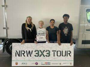 Queens of Basketball_4_08w_2