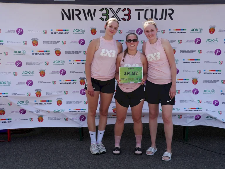 Die Vier Vom Spielfeldrand